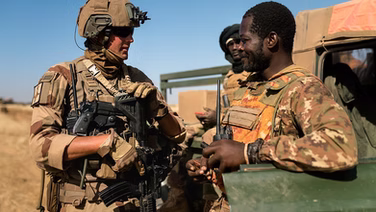 Reste-t-il une place pour la France en Afrique de l'Ouest ?